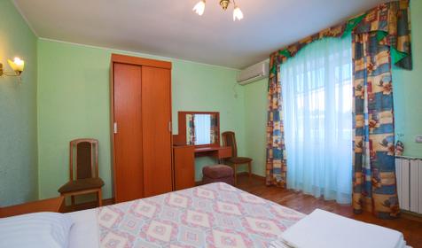 Номер полулюкс. Отель Черноморье, г. Анапа