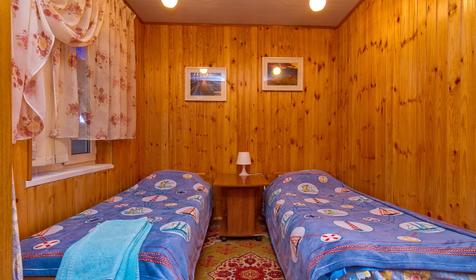 Полулюкс. Гостевой дом Веста, ст-ца Голубицкая