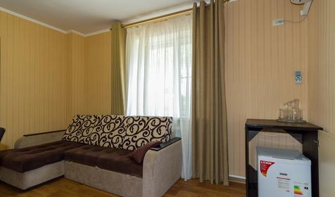 Двухкомнатный люкс в корпусе Сказка. Отель Бриз, Темрюкский район, п. Сенной