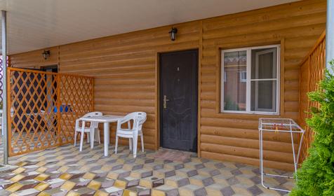 Трехместный номер с детской кроватью. Гостевой дом На Садовой, Темрюкский район, п. Пересыпь