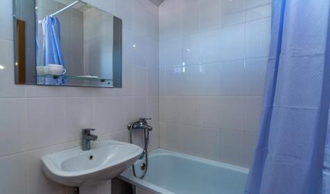 Апартаменты. Гостевой дом "Лоцман", г. Ейск