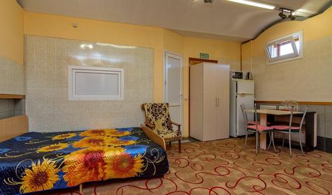 Полулюкс двухместный. Гостевой дом "Лоцман", г. Ейск