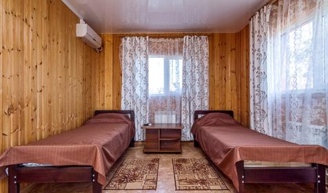 Гостиница Ханский берег, Ейский район, п. Ясенская переправа