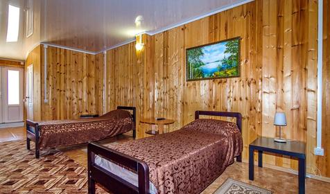 Стандарт. Гостиница Ханский берег, Ейский район, п. Ясенская Переправа