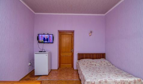 Шестиместный номер. Гостевой дом У Александра, г. Новороссийск, с. Южная Озереевка