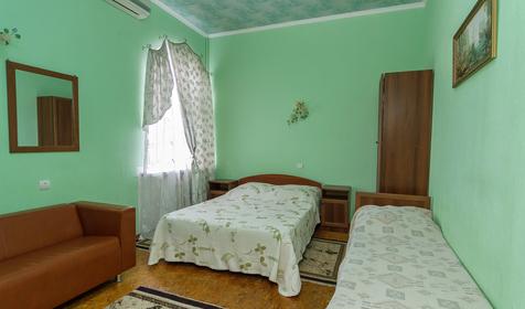 Трехместный с мини-кухней. Гостевой дом У Александра, г. Новороссийск, с. Южная Озереевка