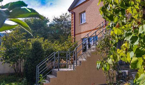 по ул. Черноморская 23а, п. Ольгинка