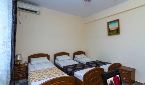 Полулюкс трехместный. Гостиница Жемчужина заречья, г. Сочи