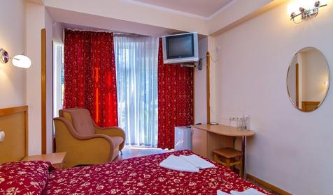 Стандарт с видом на море и витражом. Отель Золотая пальма, г. Сочи, Хостинский район