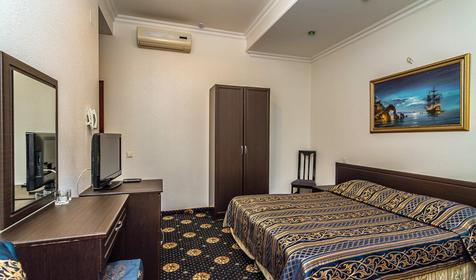 Двухместный полулюкс. Отель Алые паруса, г. Анапа