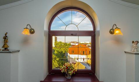 Люкс трехместный двухкомнатный. Отель Алые паруса, г. Анапа