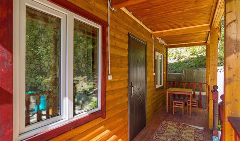 Рубленый терем, 1 этаж. Гостевой дом «Виктория-отдых», Туапсинский район, с. Ольгинка