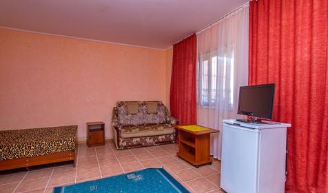 Полулюкс четырехместный. База отдыха Аленка, г. Анапа, п. Джемете