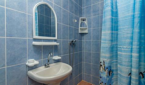 Полулюкс четырехместный. База отдыха Аленка, г. Анапа, п. Джемете