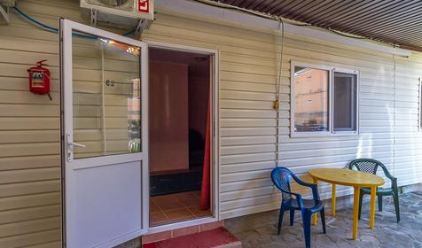 Полулюкс четырехместный. База отдыха Аленка, г. Анапа, п. Джемете