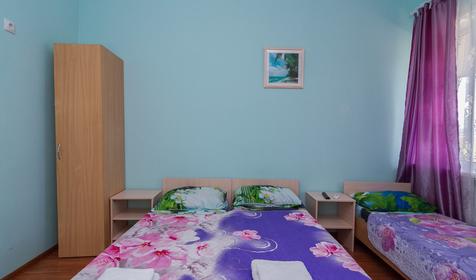 Трехместный номер. Гостевой дом Елена, г. Геленджик, мкр. Голубая Бухта