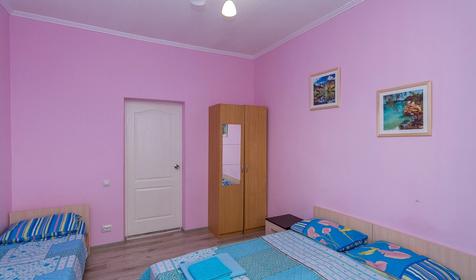 Трехместный номер. Гостевой дом Елена, г. Геленджик, мкр. Голубая Бухта