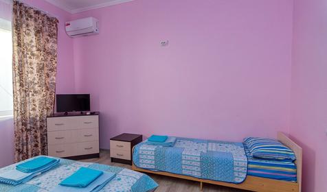 Трехместный номер. Гостевой дом Елена, г. Геленджик, мкр. Голубая Бухта