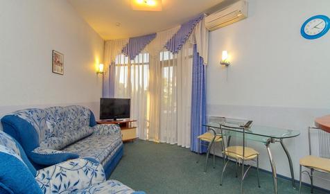 Апартаменты четырехместные трехкомнатные. Гостиничный комплекс Holiday (Холидей, г. Сочи, п. Лазаревский