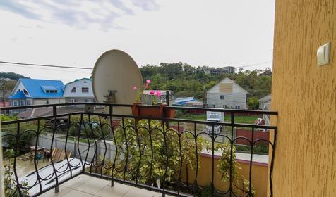 Стандарт трехместный. Гостевой дом Амелия, п. Вардане