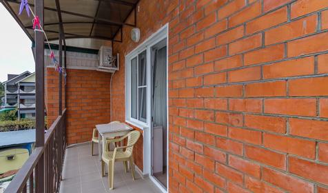 Семейный двухкомнатный с кухней. Гостевой дом На переулке Изумрудном, г. Сочи, Лазаревский район, п. Лазаревское