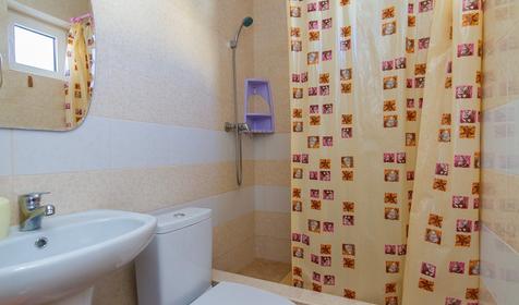 Двух-, трехместный люкс с балконом. Гостевой дом Винтаж, г. Сочи, Лазаревский район, п. Лазаревское