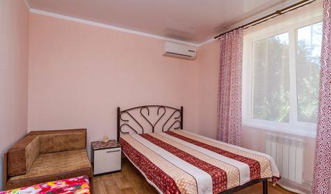 Двухместный люкс. Гостевой дом Винтаж, г. Сочи, Лазаревский район, п. Лазаревское