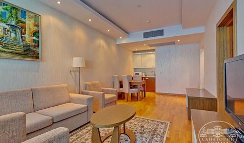 Люкс двухкомнатный двухместный улучшенный, корпус "Приморский"