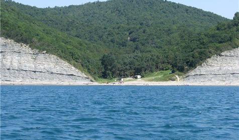 База отдыха Нефтяник, п. Архипо-Осиповка