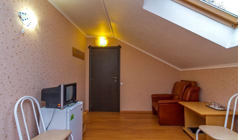 Эконом с креслом. База отдыха Поляна, Апшеронский район, ст. Нижегородская