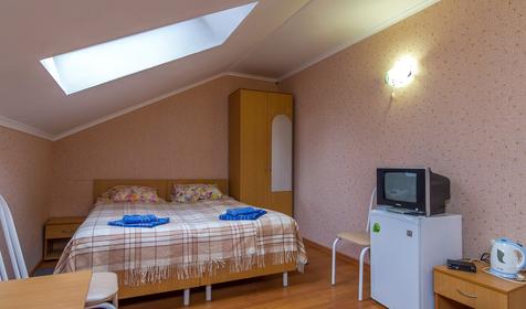 Эконом с креслом. База отдыха Поляна, Апшеронский район, ст. Нижегородская