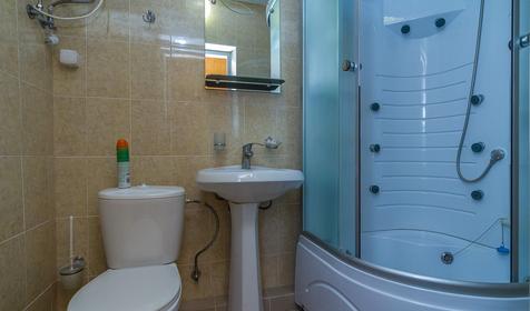 Двухместный стандарт, корпус администрации. База отдыха Поляна, Апшеронский район, ст. Нижегородская