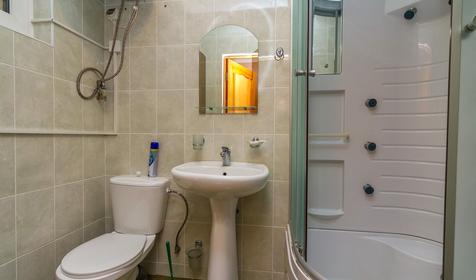 Трехместный полулюкс. База отдыха Поляна, Апшеронский район, ст. Нижегородская