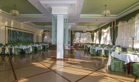 Кафе-ресторан. Гостиничный комплекс Изумруд, п. Мостовской, Краснодарский край.