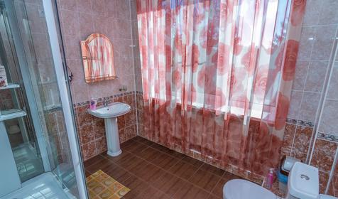 Люкс однокомнатный. Гостиничный комплекс Изумруд, п. Мостовской, Краснодарский край.