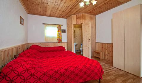  Гостевая комната на четырех человек. Крестьянско-фермерское хозяйство Усадьба Колхидские Ворота, Апшеронский район, Камышанова поляна