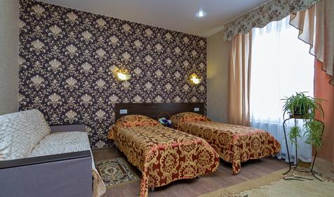 Стандарт комфорт трехместный. Гостиница Абажур, г. Краснодар