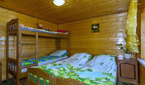 Гостевой дом У горного озера, п. Каменномостский