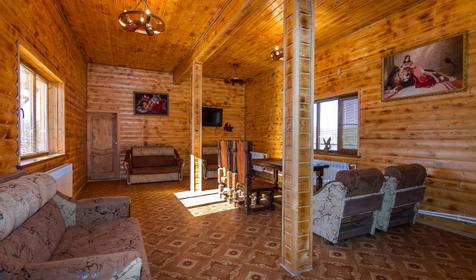 Четырехместный стандарт с балконом. Мини-гостиница Ника, п. Каменномостский