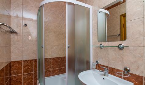 Одноместный однокомнатный номер с полутороспальной кроватью. Гостиница Березка, г. Горячий Ключ