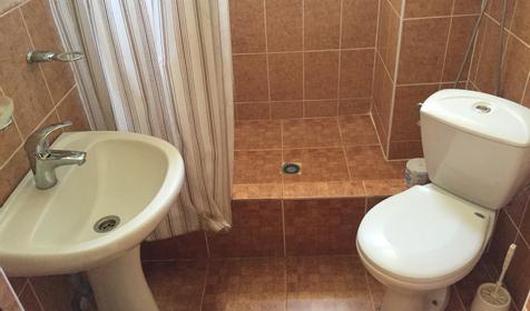 Трехместный стандарт. Гостевой дом Уютный причал, г. Сочи, Лазаревский район, п. Лоо, Горный воздух