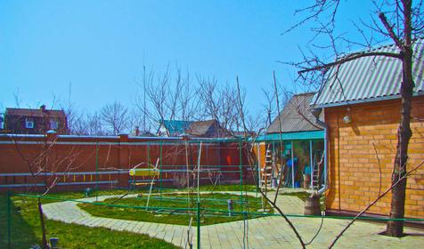 Бердянская 56