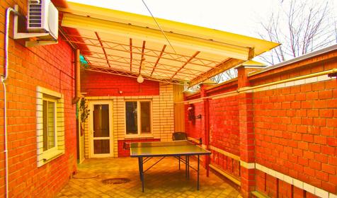 Бердянская 56