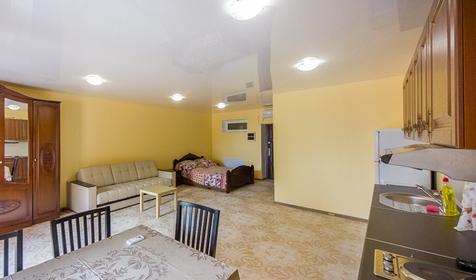 Люкс №2. Гостевой дом На Рабочей 2а, г. Ейск