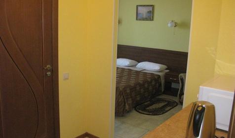 Двух-, трехместный евростандарт с мини-кухонным уголком, 4 этаж