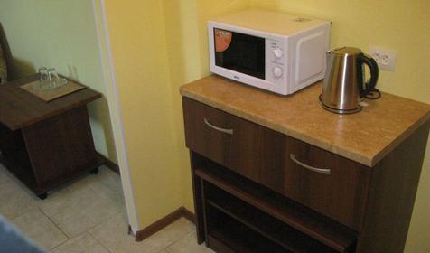 Двух-, трехместный евростандарт с мини-кухонным уголком, 4 этаж