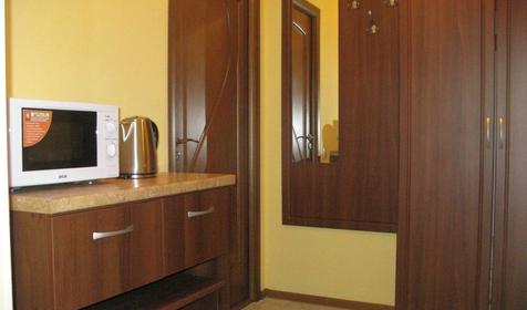 Двух-, трехместный евростандарт с мини-кухонным уголком, 4 этаж