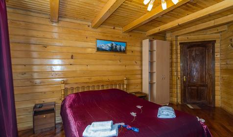 Двухместный с двуспальной кроватью. Гостиница Барская Усадьба. Республика Адыгея, Майкопский район, п. Каменномостский