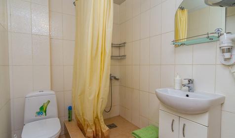 Двухместный с двуспальной кроватью. Гостиница Барская Усадьба. Республика Адыгея, Майкопский район, п. Каменномостский