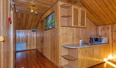 Трехместный люкс. Гостиница Барская Усадьба. Республика Адыгея, Майкопский район, п. Каменномостский